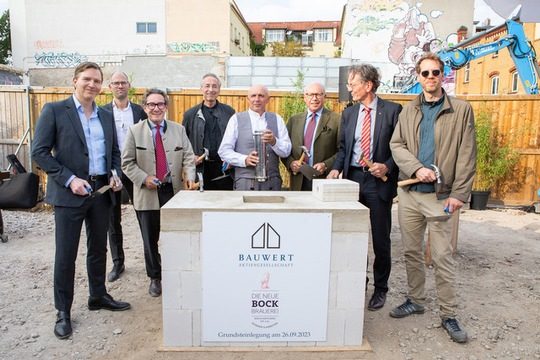 BAUWERT legt Grundstein für die Neue Bockbrauerei in Berlin-Kreuzberg