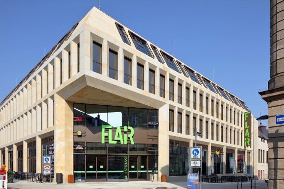 Projektentwickler P&P Group konvertiert in Fürth Büroflächen in Serviced Apartments der Marke Stayery