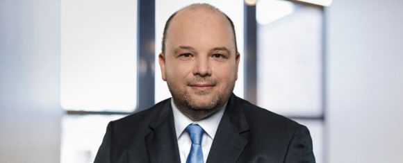 Jörg Hennebach ist weiterer Geschäftsführer bei Art-Invest Real Estate Funds