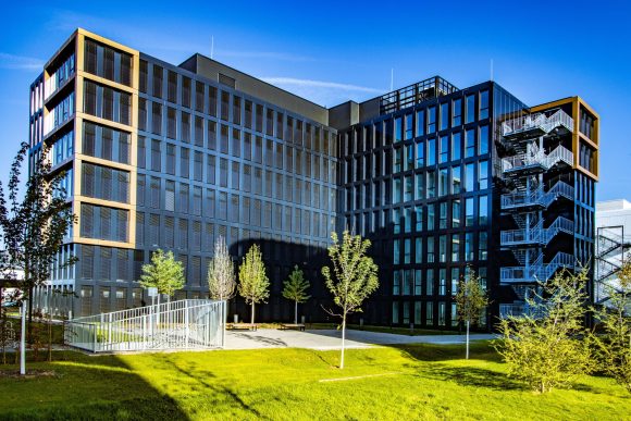 apoprojekt erhält Millionen-Auftrag von LEG für Büroausbau am Düsseldorfer Flughafen