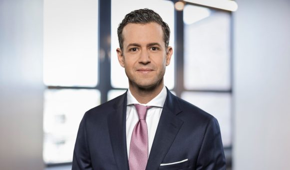 Daniel Flüshöh ist neuer CFO und Geschäftsführer bei Art-Invest Real Estate
