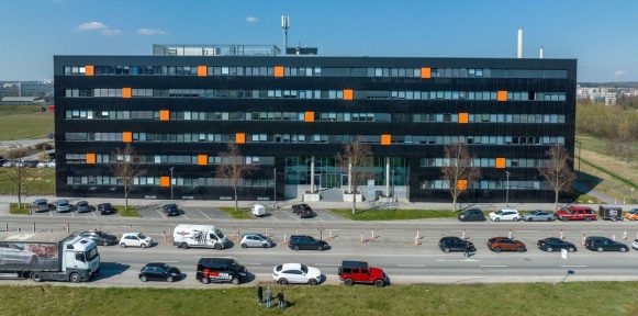 HIH kauft Hightech-Standort in Sindelfingen