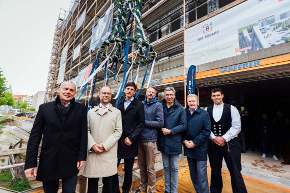 OFB feiert Richtfest für den ersten Bauabschnitt des Technologiecampus „BioSquare Leipzig“
