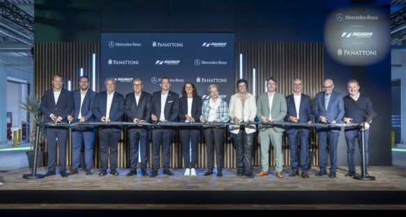 Feierliche Eröffnung des neuen International Consolidation Center (ICC) für die Mercedes-Benz AG in Bischweier