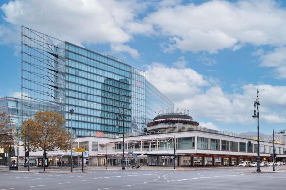 PayPal mietet circa 2.050 m² im Berliner Kranzler Eck