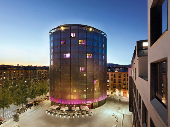 Real I.S. kauft Hotelimmobilie von Union Investment in Barcelona