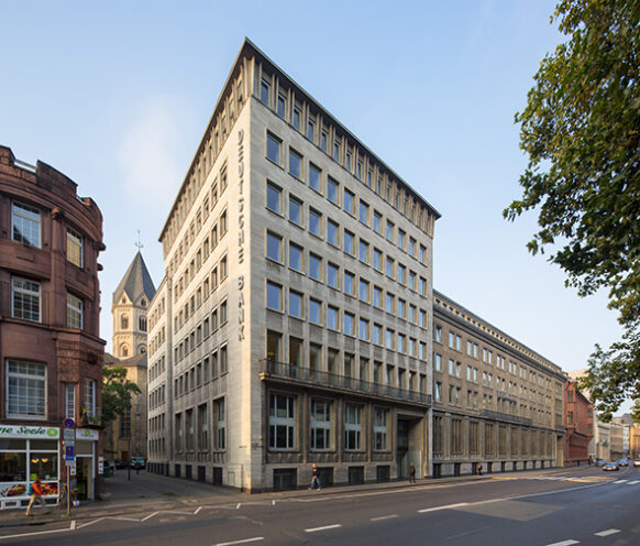 MOMENI vermietet 4.200 m² im „Domquartier“ in Köln