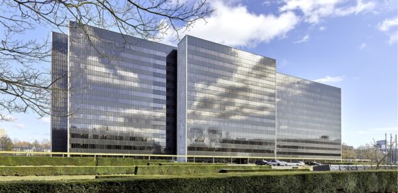 Arne Jacobsen Haus in Hamburg wird revitalisiert