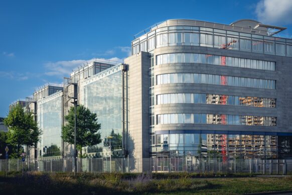 NAS Invest erzielt Meilenstein in der Vermietung des GROW Bürogebäudes in Offenbach Kaiserlei: BYD mietet über 5.000 m²