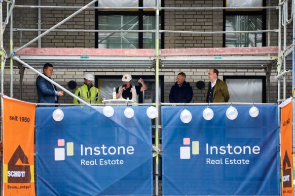 Instone feiert Richtfest für „Urban.Isle“: 210 neue Wohnungen für Hamburg-Rothenburgsort