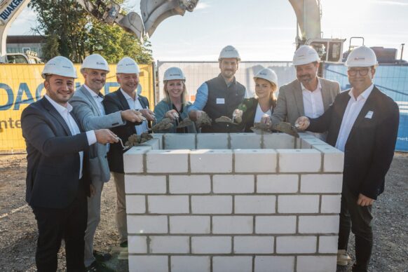 ALCARO feiert Grundsteinlegung für Kölner Logistikimmobilie Log Plaza Colonia 3