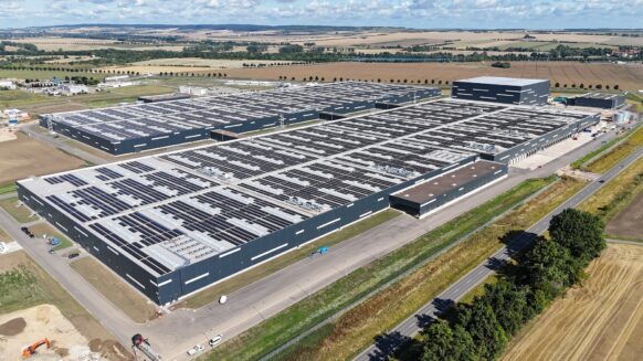 270.000 m² Logistikfläche: Goldbeck übergibt Global Parts Center in Halberstadt