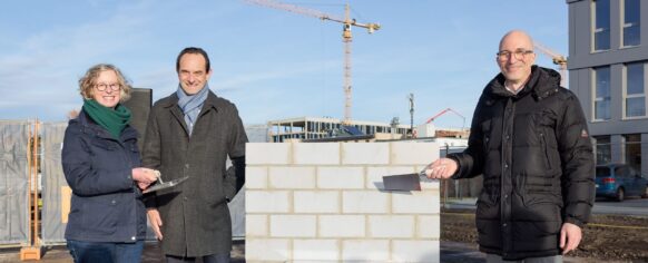 Bonn: Ten Brinke und BaFin legen Grundstein für weiteren Neubau