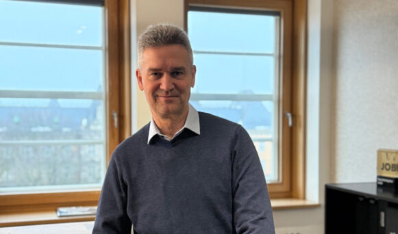 Jörn-Ole Heyn leitet apoprojekt-Niederlassung in Berlin