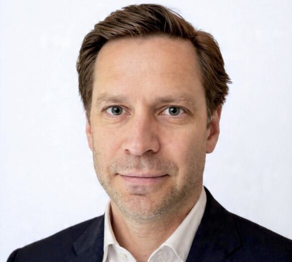 Julian Schinke schließt sich JLL als EMEA Consulting Industrial Lead an
