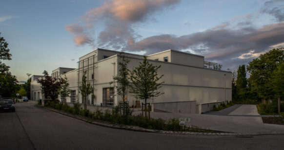 Newmark vermittelt Light Industrial Immobilie bei München