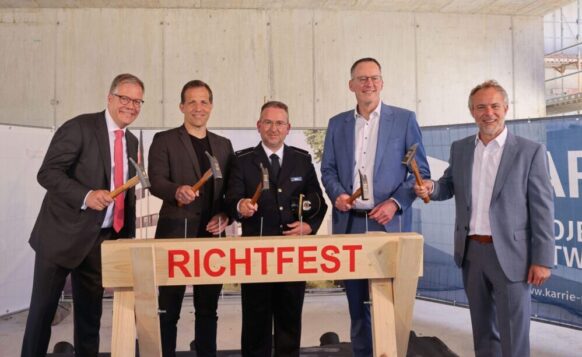 Meilenstein erreicht: Richtfest für den neuen Hauptsitz von Zollamt Mainz und Finanzkontrolle Schwarzarbeit