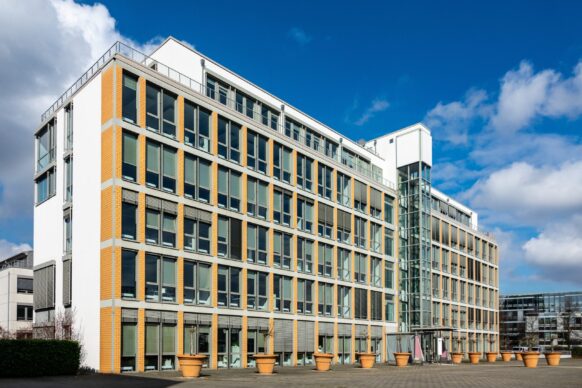 Kita mietet 2.130 m² im Objekt Plaza in der Kölner Weststadt