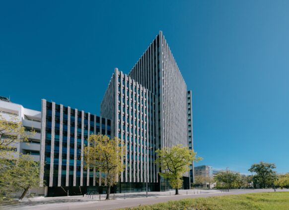 HAMBURG TEAM stellt im Auftrag der Jahr-Gruppe Mixed-Use-Ensemble in Berliner City West fertig