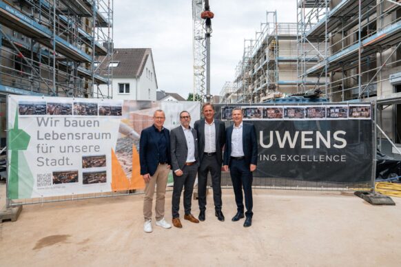 Kölner Wohnungsgenossenschaft und Bauwens feiern Richtfest für Neubauprojekt „Simonskaul 40-44a“ mit 69 Wohnungen