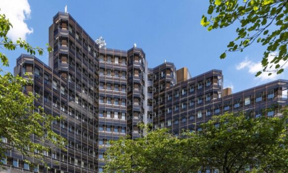 Aroundtown entwickelt Hansahaus Dortmund mit Neuvermietung an die Sparkasse und Serviced Apartments weiter