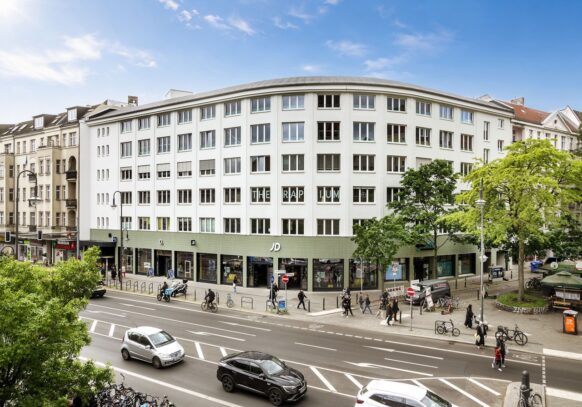 VALUES Real Estate stellt „Ärztehaus am Rathaus Neukölln“ in Berlin fertig