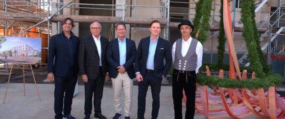 Neue Mitte Hohen Neuendorf: BAUWERT AG feiert Richtfest für Quartier „Der Wildbergplatz“
