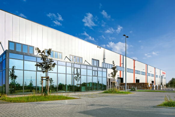 Catella Investment Management vermietet langfristig&nbsp;15.000 m² in Bremerhavener Logistikzentrum