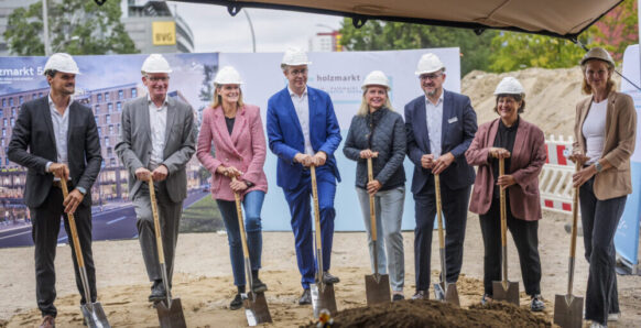 Erster Spatenstich für neues Quartier Holzmarkt 51 in Berlin-Friedrichshain